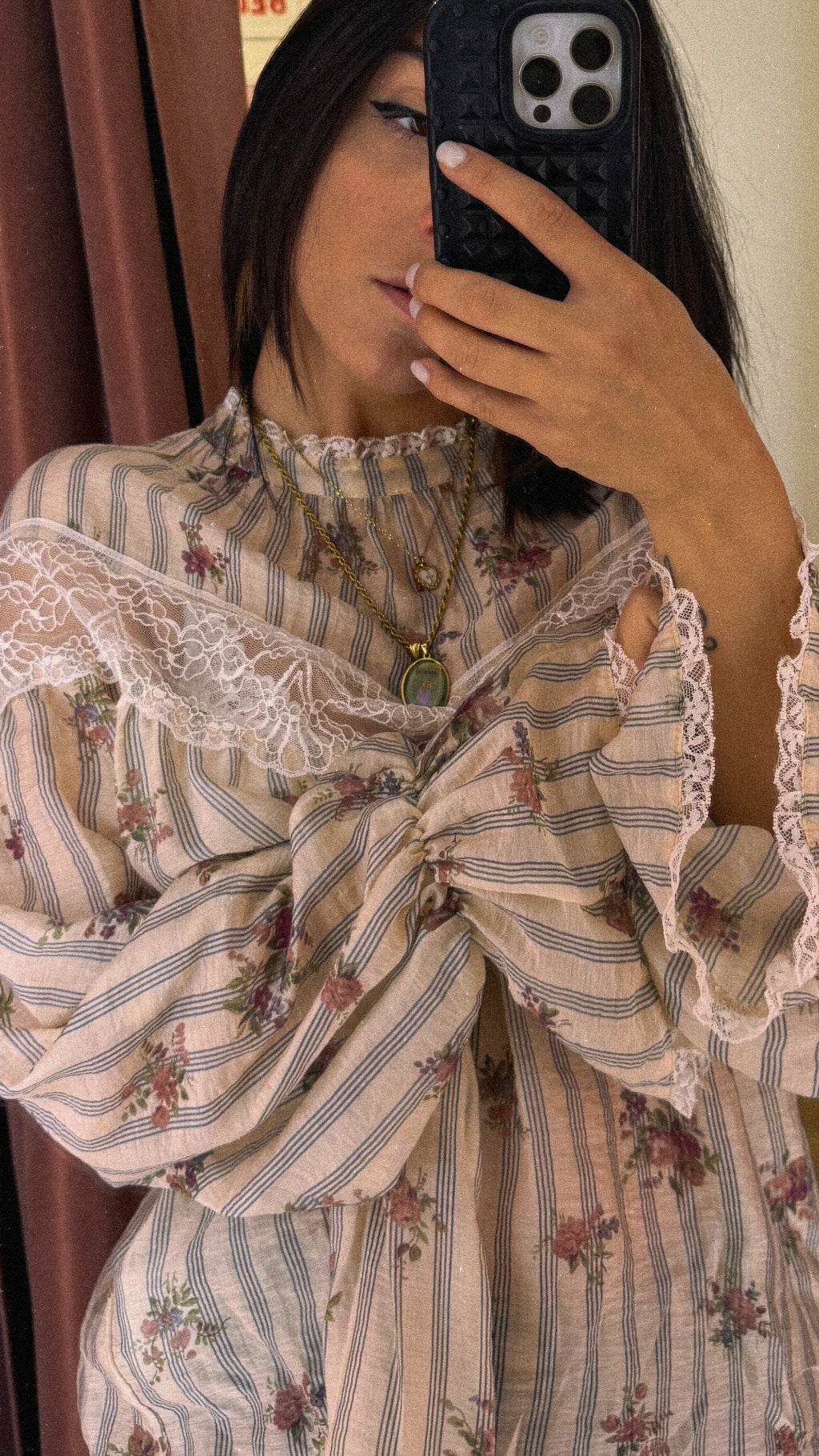 Camicia fiori e pizzo