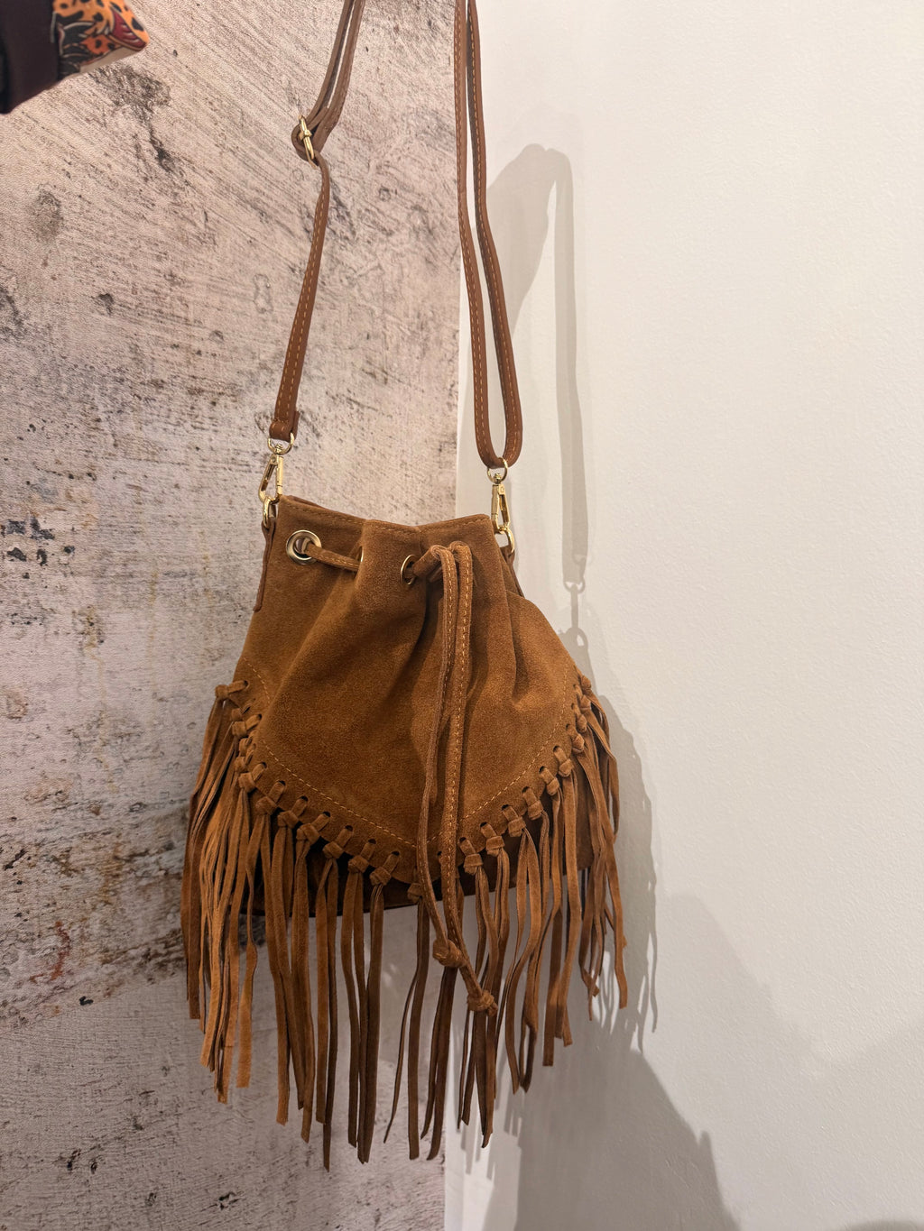 Borsa secchiello con frange